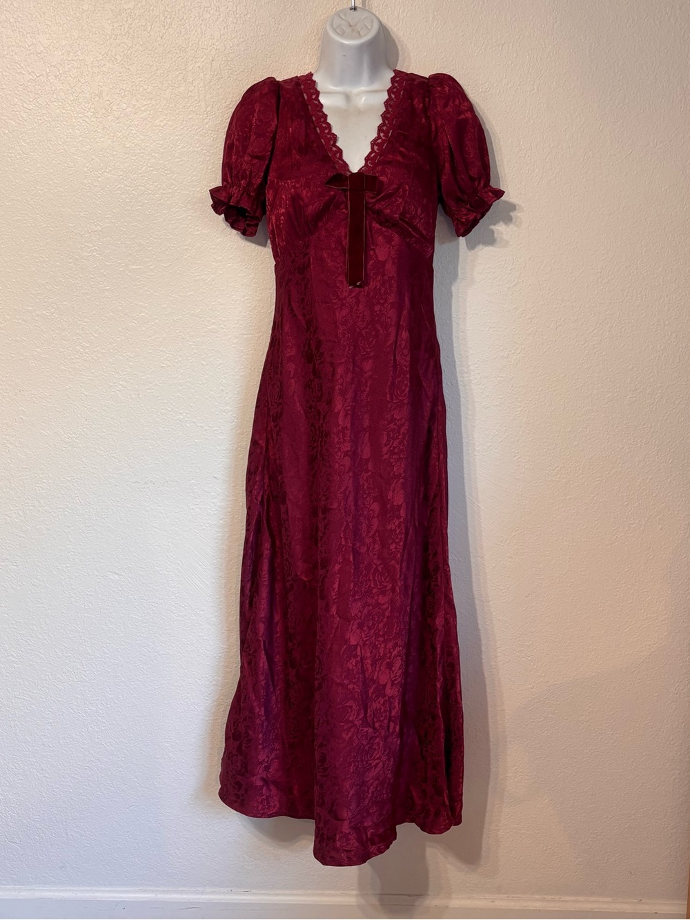 Row A Satin Jacquard Gothic Romance Midi Dress Small